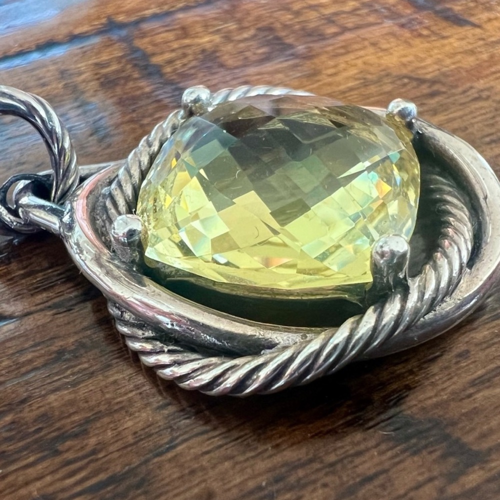 David Yurman Infiniti Lemon Yellow Enhancer (no chain) - Picture 2 of 7